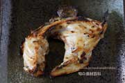 調理したオオスジハタ　料理　カマの塩焼き