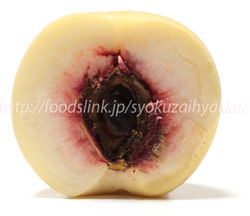 White beauty: White peach from Yamanashi prefecture